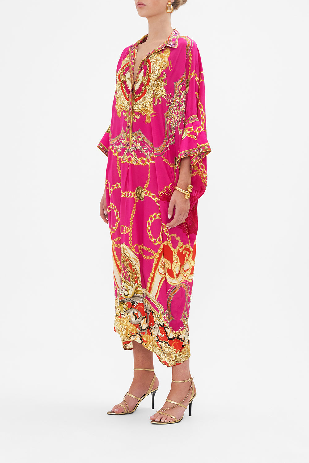 BATWING KAFTAN WILD AND RUNNING