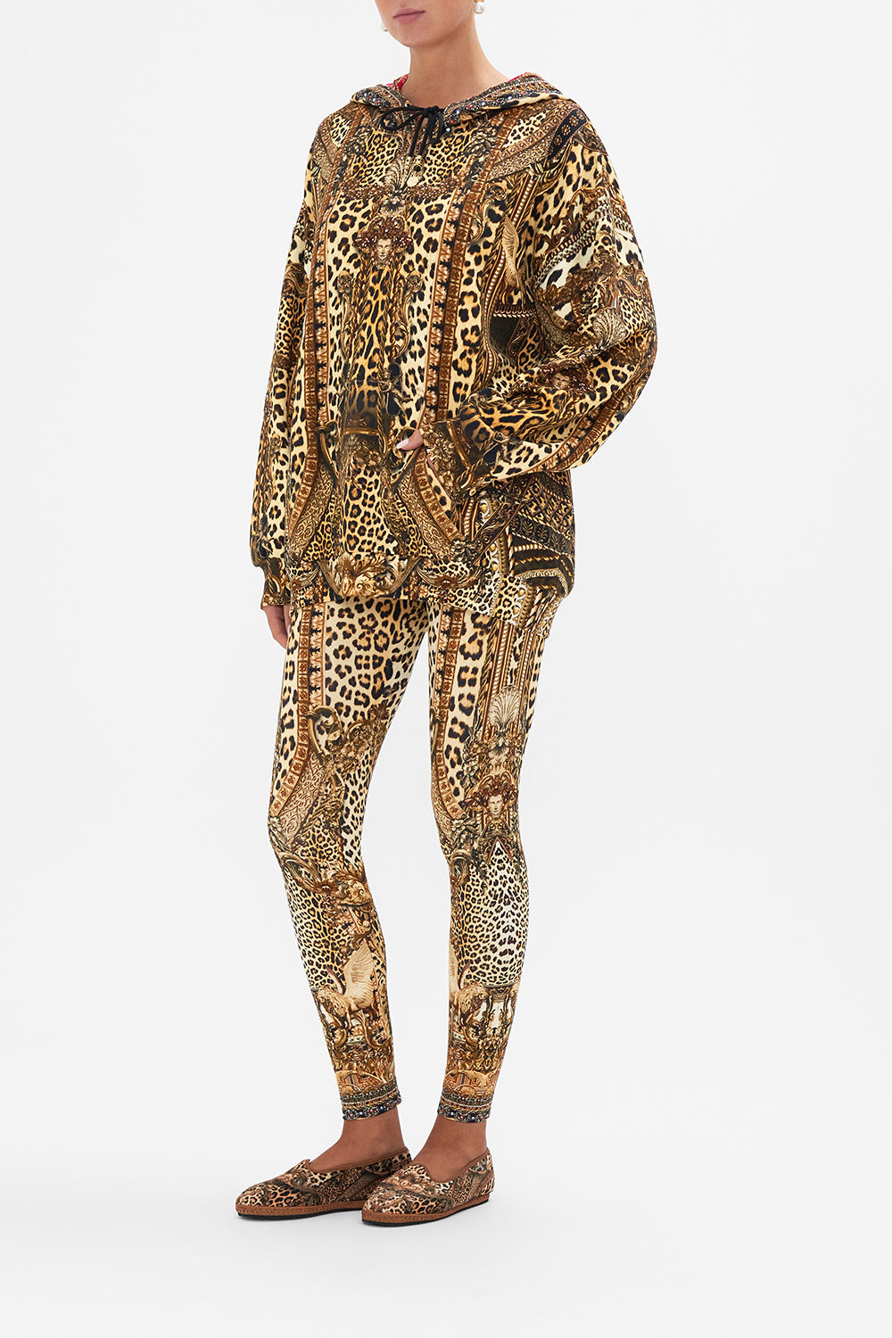 OVERSIZE BOYFRIEND HOODIE STANDING OVATION