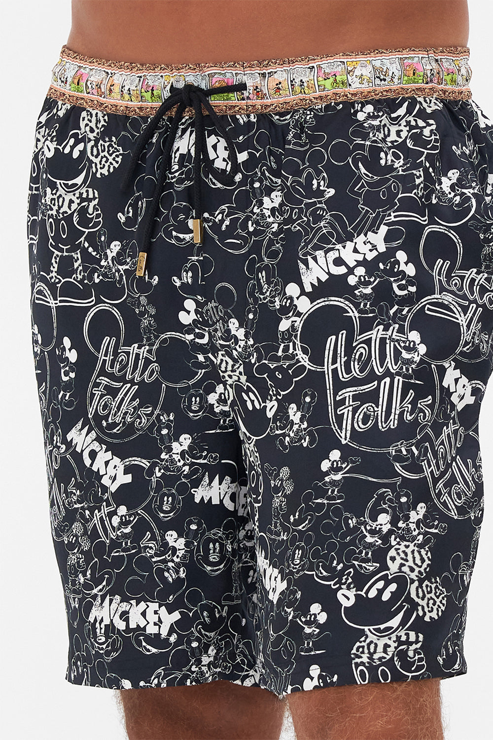 RELAXED BAGGY WALK SHORT MICKEYS KINGDOM