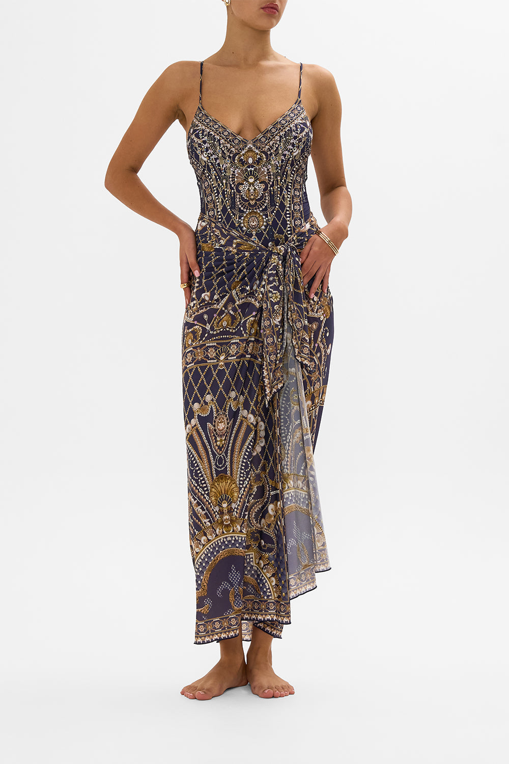 CAMILLA gold/black long sarong in Dance with the Duke