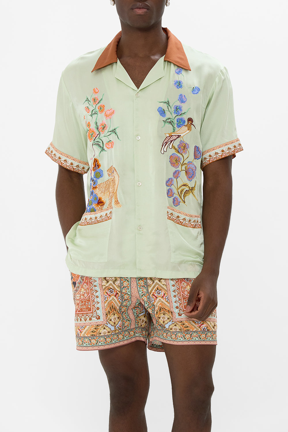 SHORT SLEEVE CABANA SHIRT IN HONOUR OF HEIRLOOMS