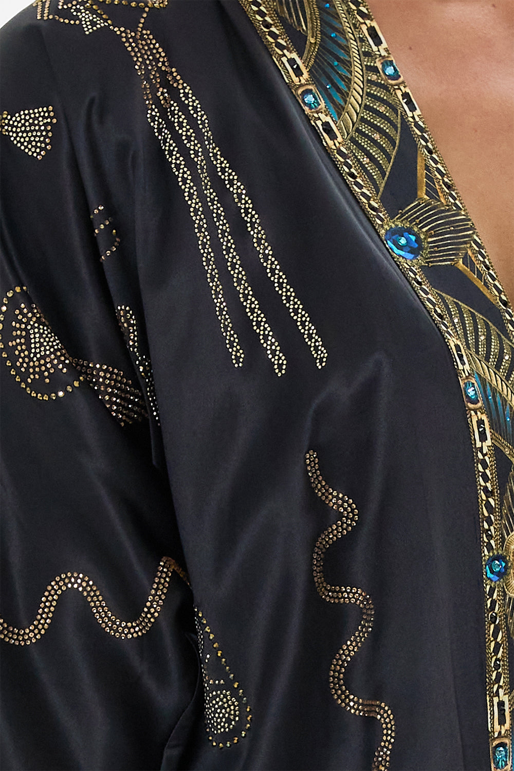 SHORT BATWING LAYER CALL ME CLEOPATRA