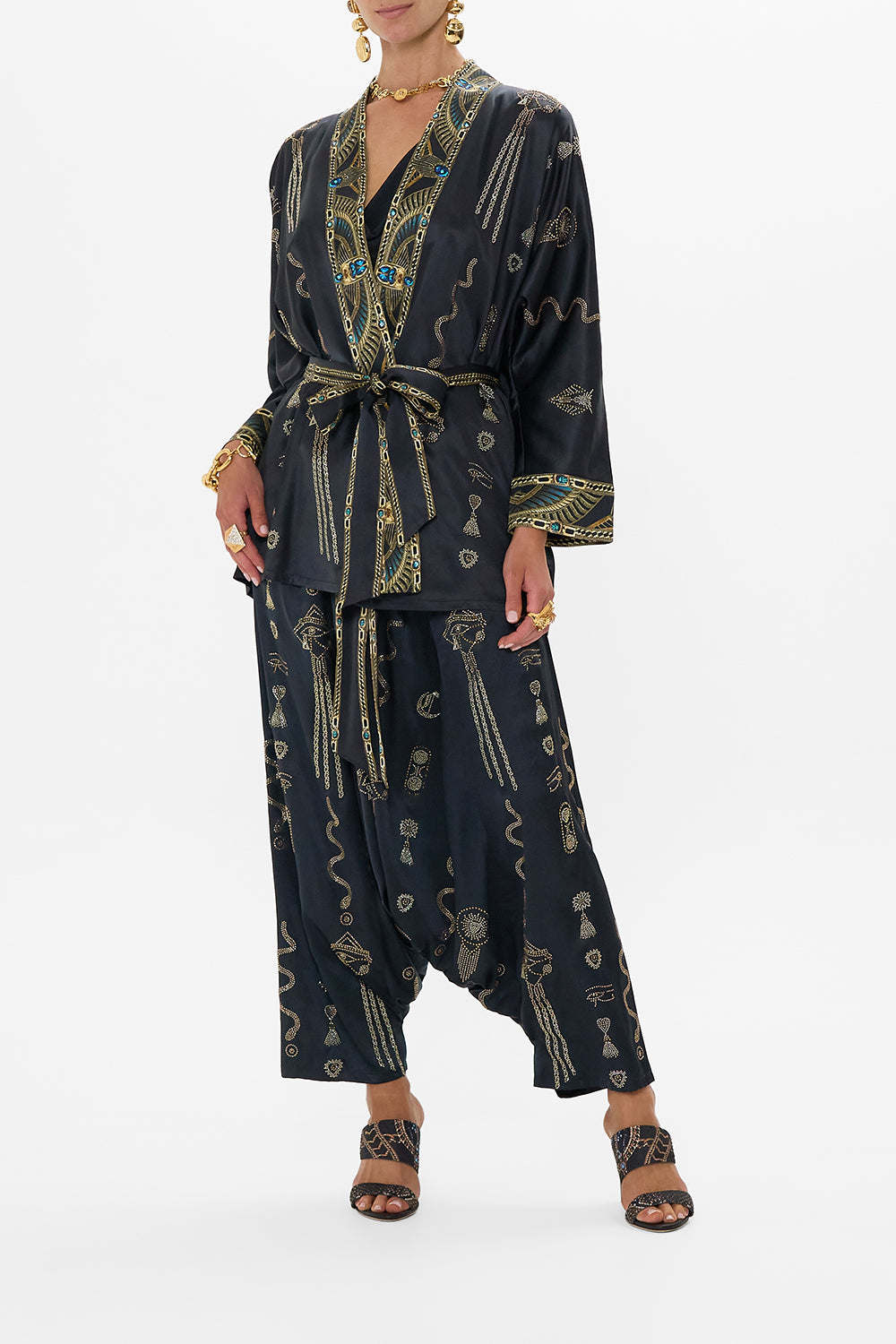 SHORT BATWING LAYER CALL ME CLEOPATRA