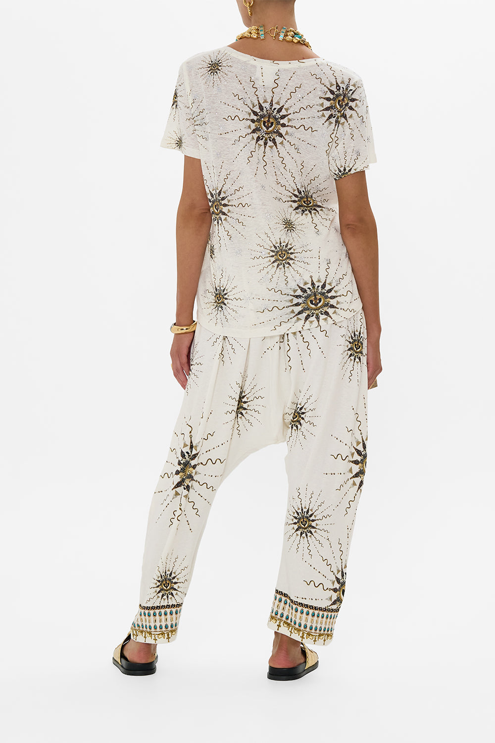 RELAXED V-NECK TEE GODDESS ENERGY