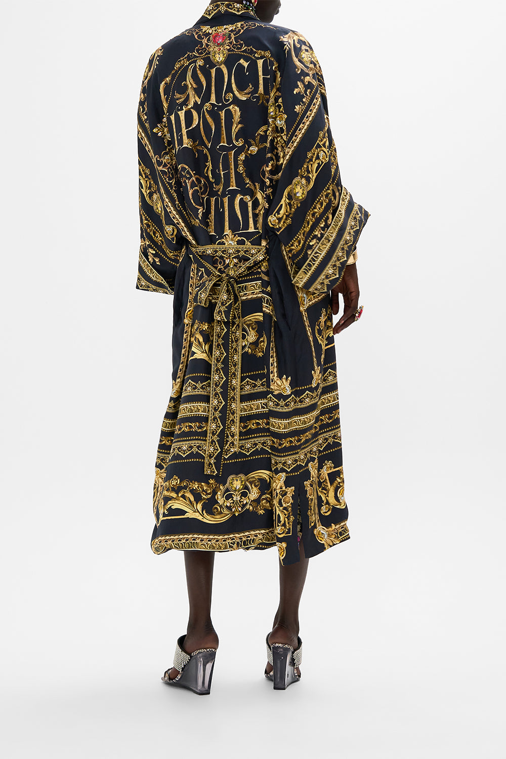 LONG LINE REVERSIBLE ROBE HAPPILY EVER AFTER