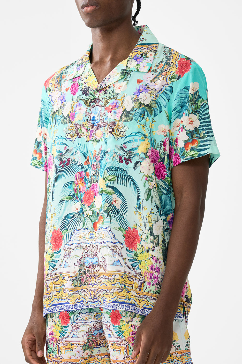 SHORT SLEEVE CAMP COLLARED SHIRT GARDENS OF QUELUZ