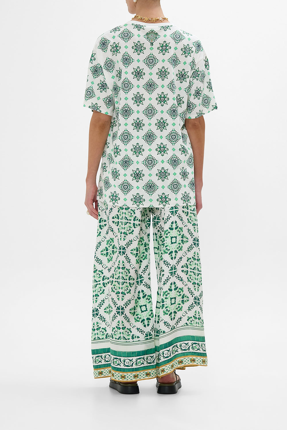 OVERSIZED BAND TEE - GREEN/ WHITE CORRIDOR OF CALM