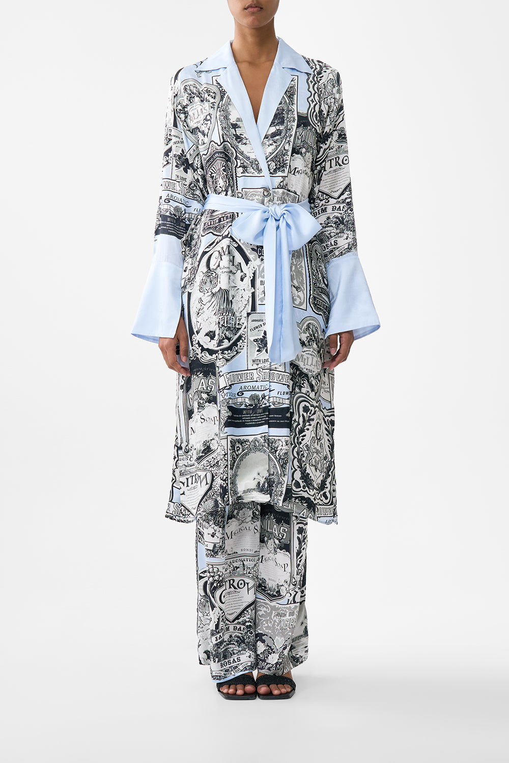 SPLIT CUFF SOFT COAT PERFUMED IN PORTO