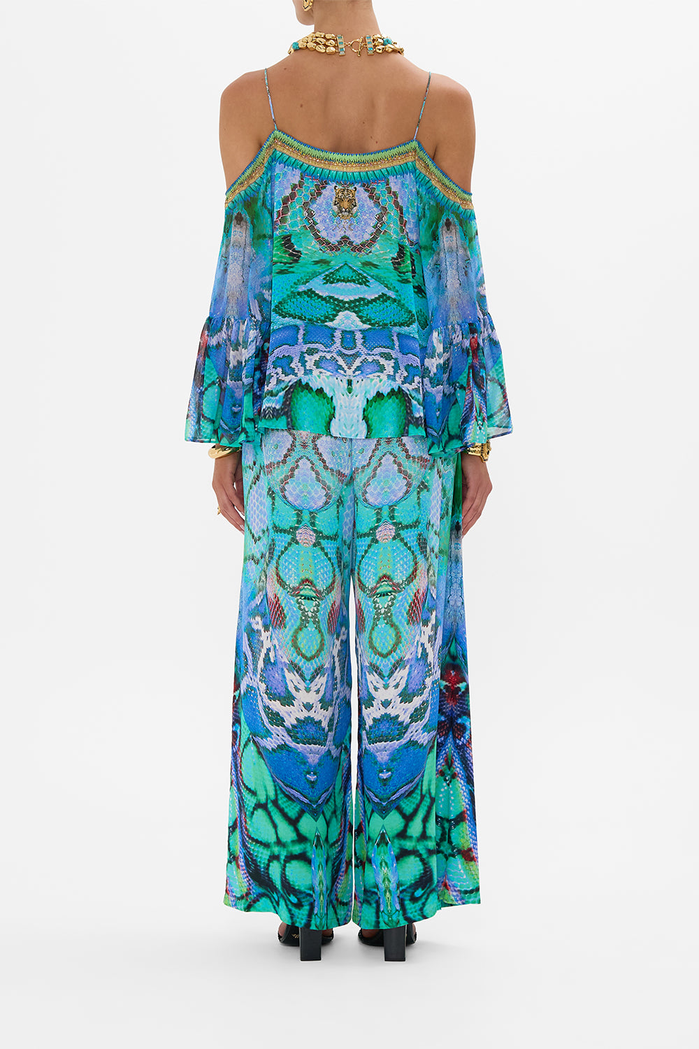 DROP SHOULDER TOP LAND OF WONDER