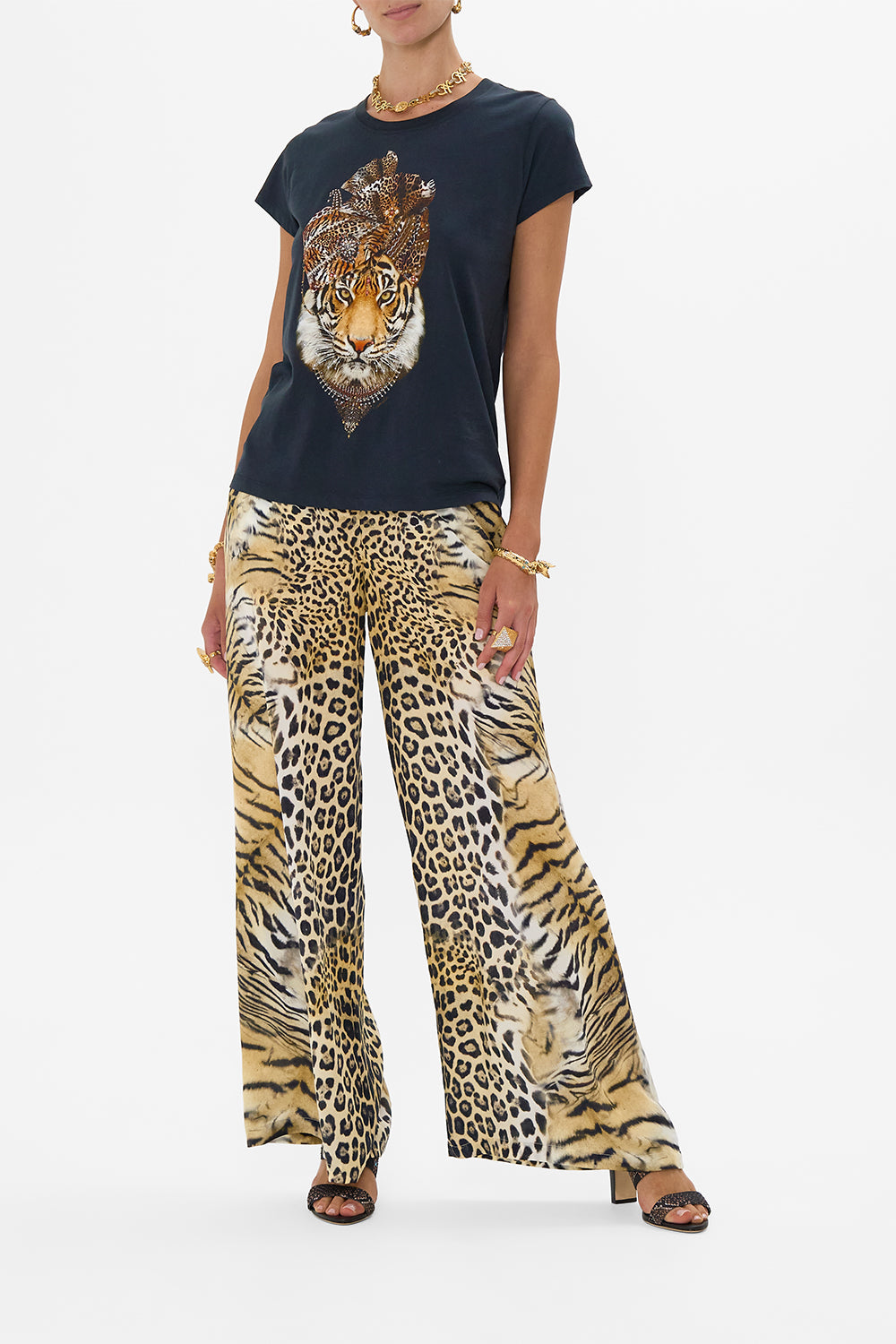 CAMILLA Curved Hem Fitted Tee in Jaguar print