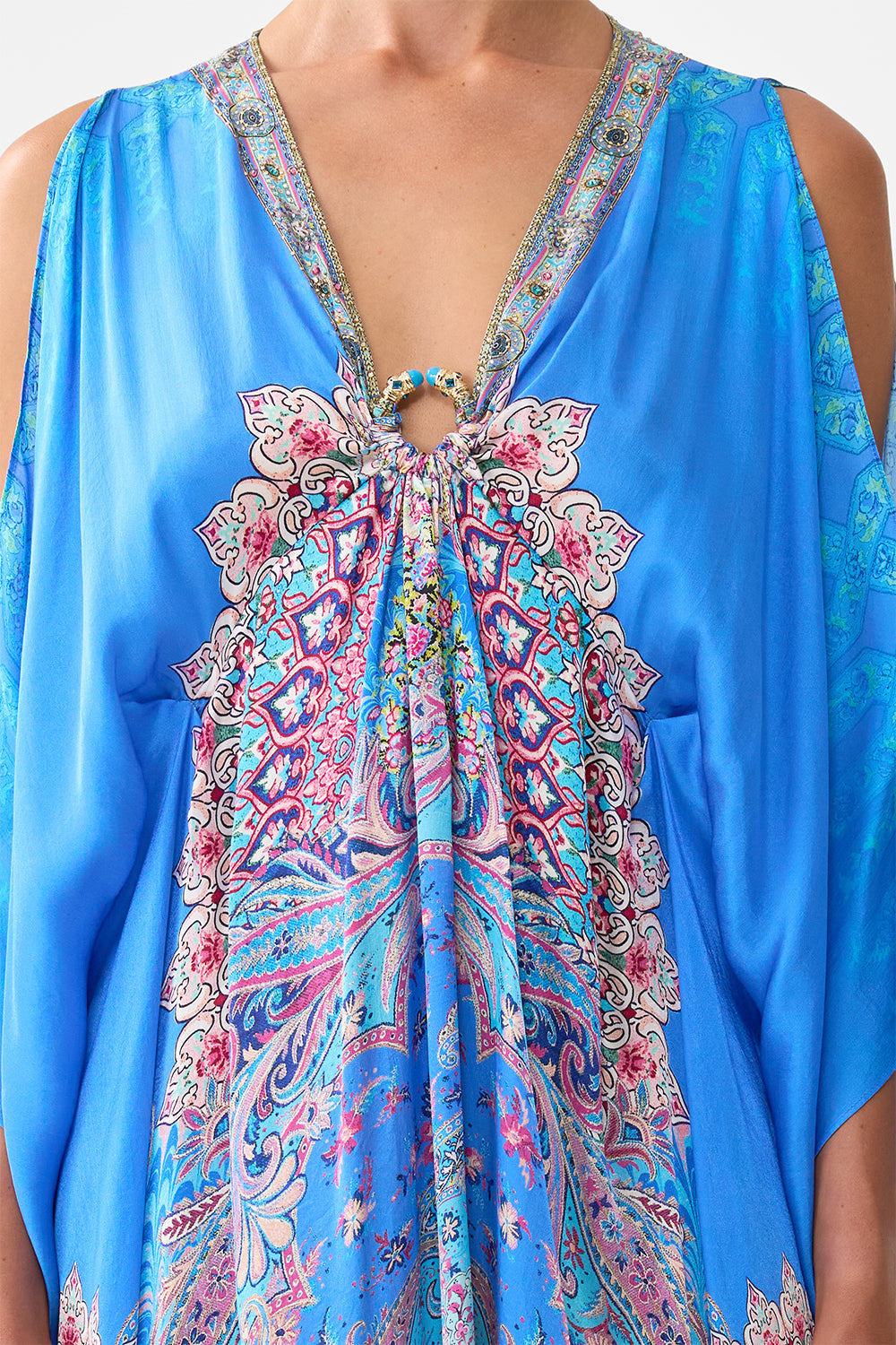 SHORT KAFTAN WITH HARDWARE FOOTSTEPS IN FOLKLORE