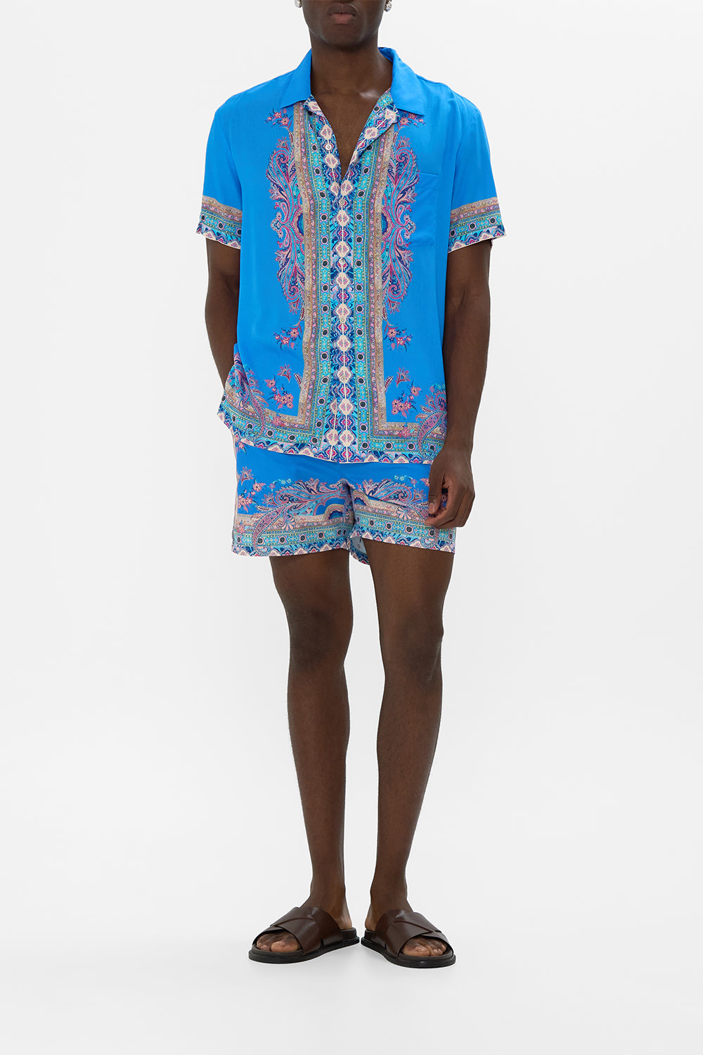 SHORT SLEEVE CAMP COLLARED SHIRT FOOTSTEPS IN FOLKLORE