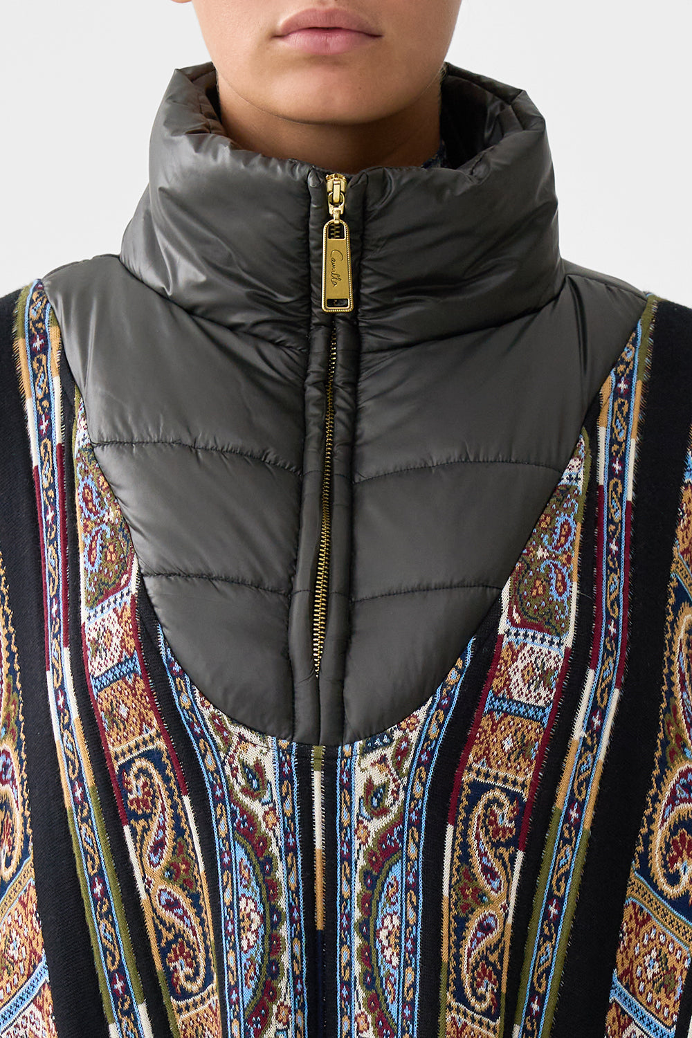 QUILTED COLLAR KNIT PONCHO ISTANBUL ANIMALIA