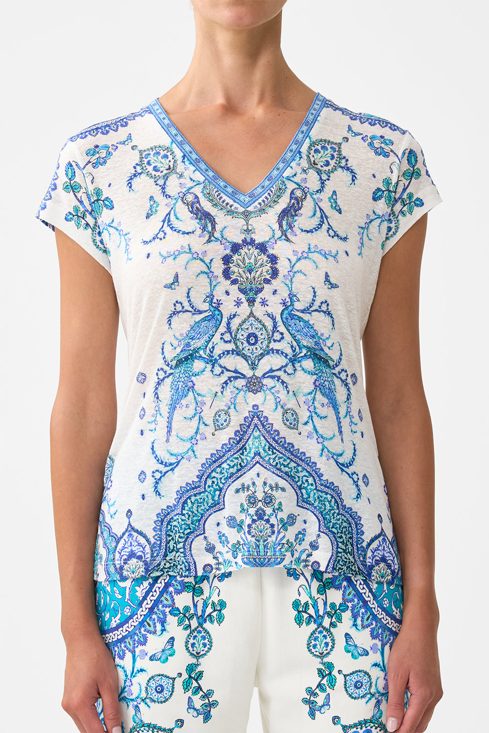 V NECK FITTED TEE ISNIK LULLABY