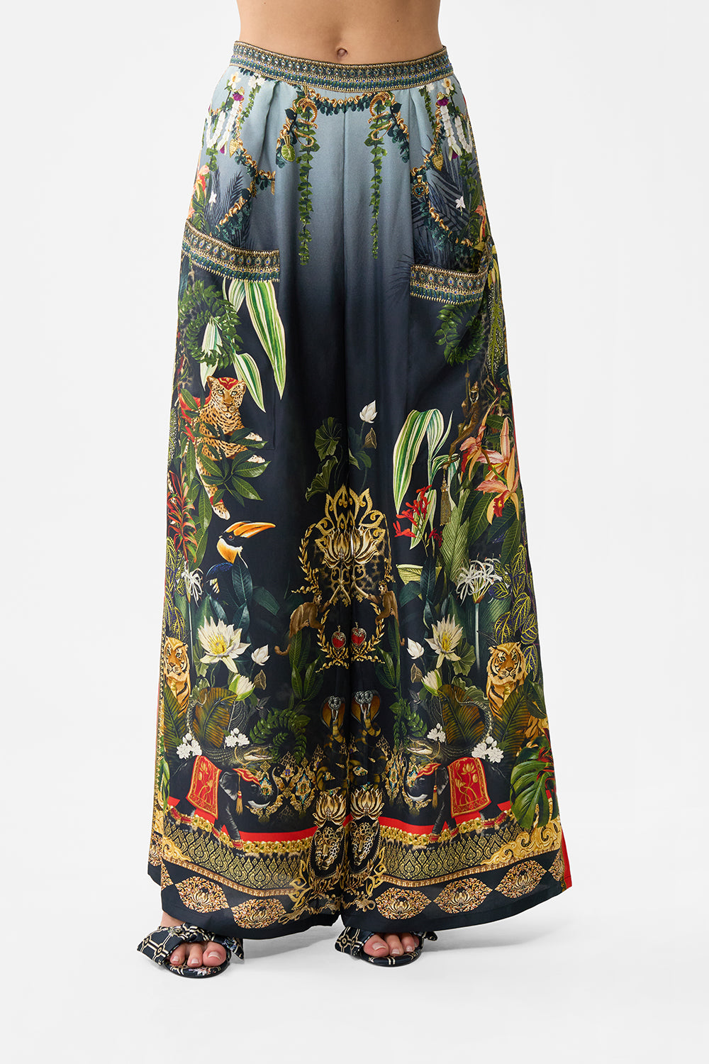 WIDE LEG TROUSER WITH FRONT POCKETS READY FOR MY WELCOME DRINK