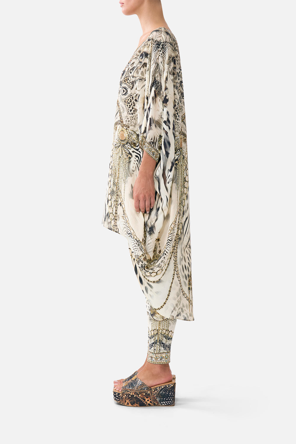 SCOOP BACK HEM DRESS LADY LIONHEART