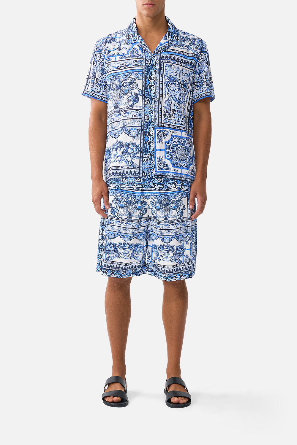 BAGGY LONG WALK SHORT WITH ELASTIC WAIST A TILED WONDERLAND