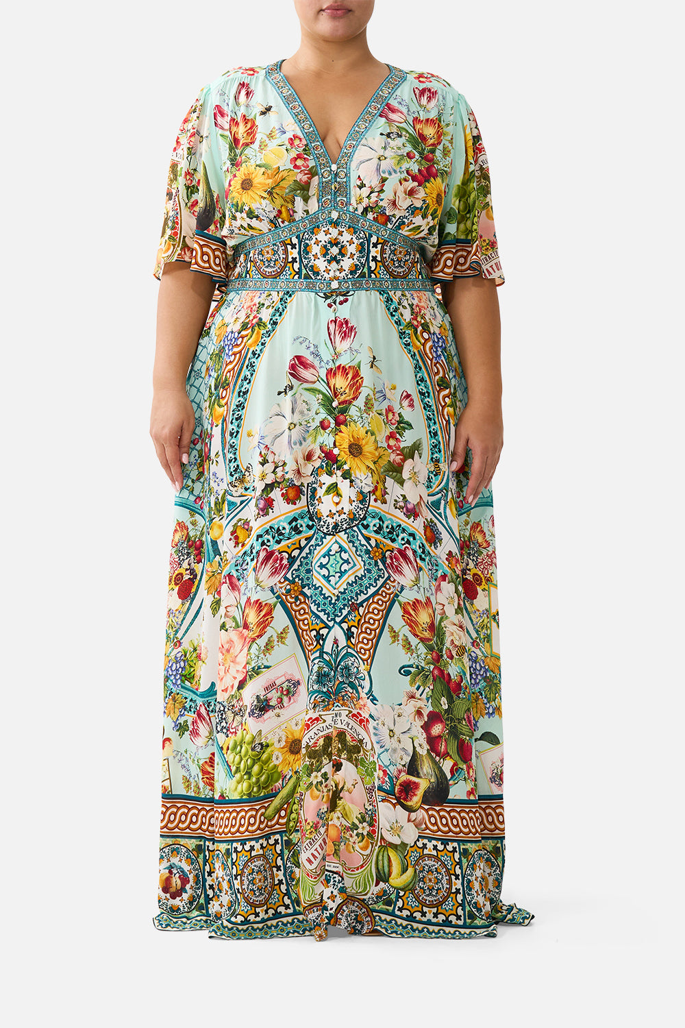 SHAPED WAISTBAND DRESS WITH FLUTTER SLEEVES MAGIC OF THE MERCADO
