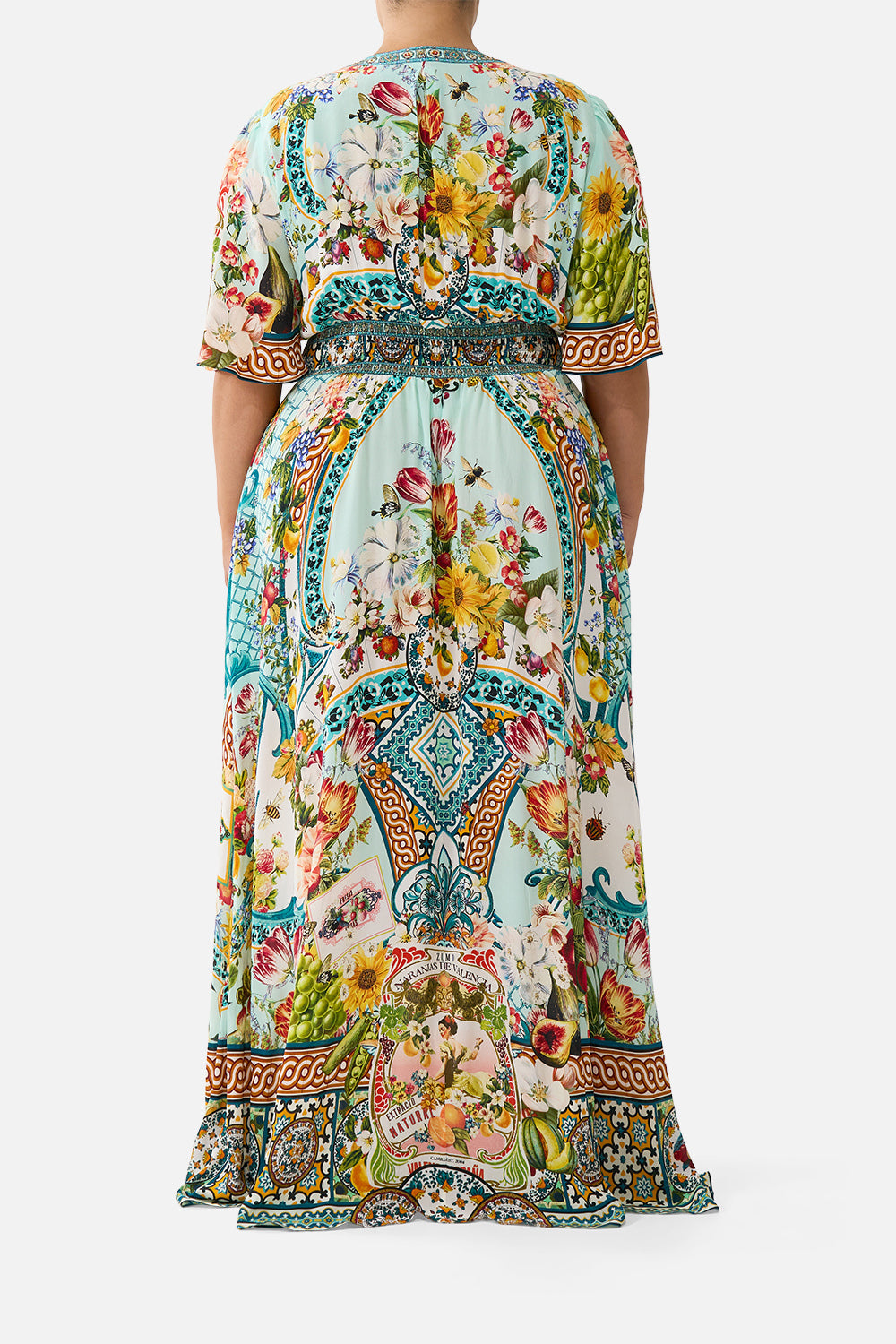 SHAPED WAISTBAND DRESS WITH FLUTTER SLEEVES MAGIC OF THE MERCADO