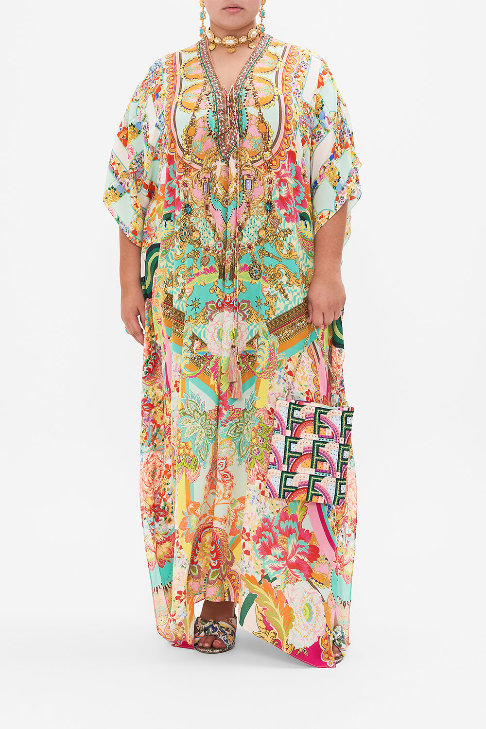 LACE UP KAFTAN AN ITALIAN WELCOME