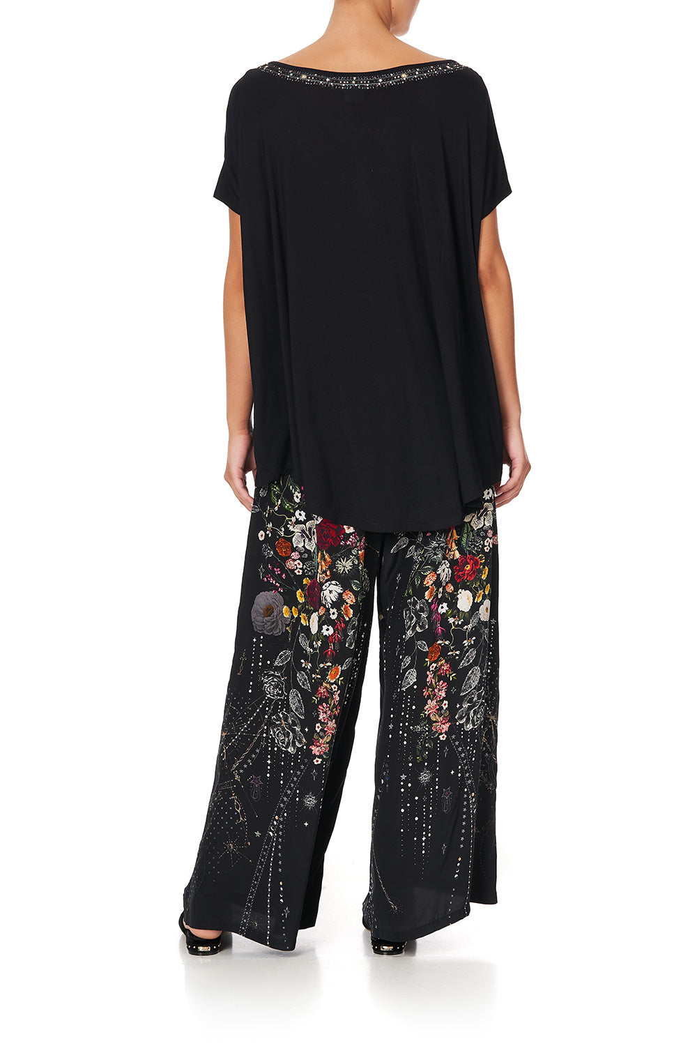 LOOSE FIT TEE TO THE GYPSY