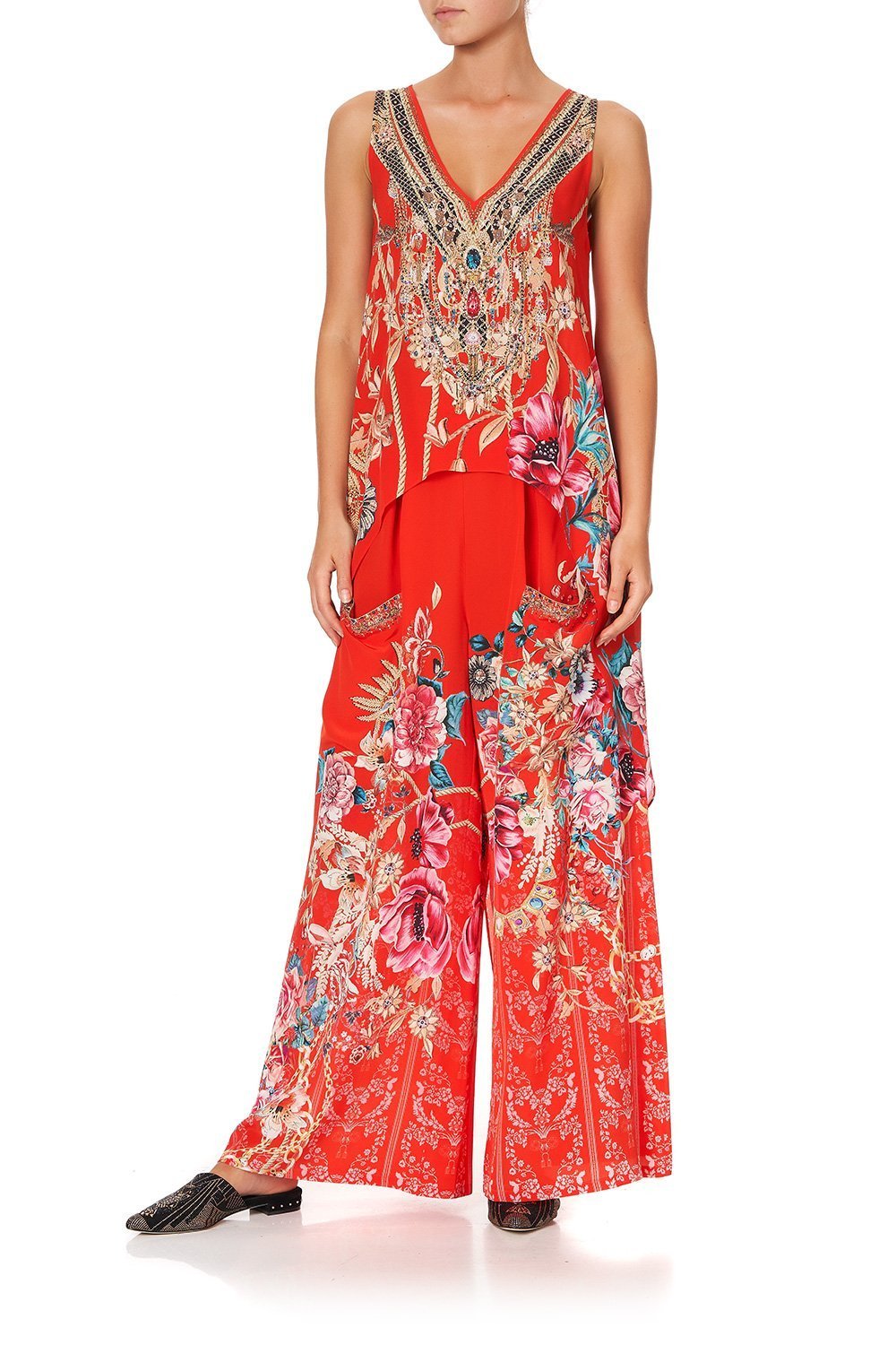 HIGH LOW CROSS OVERLAY TOP AND THE QUEEN WORE RED