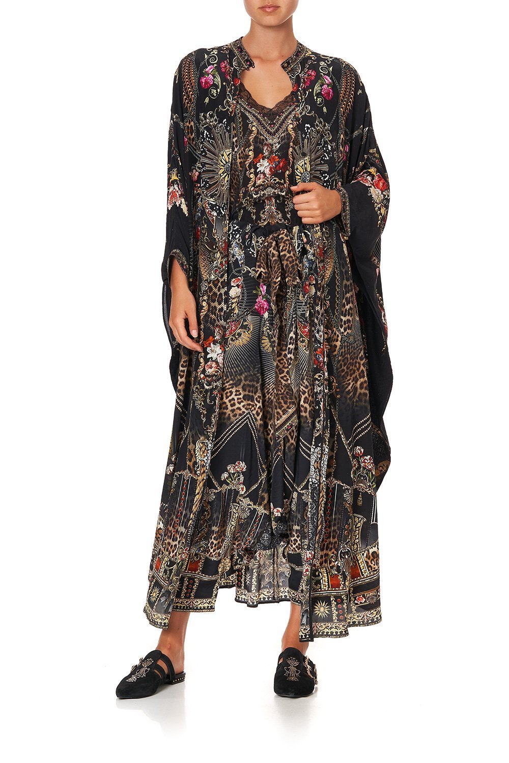 KAFTAN WITH HIGH COLLAR STAND GOTHIC GODDESS