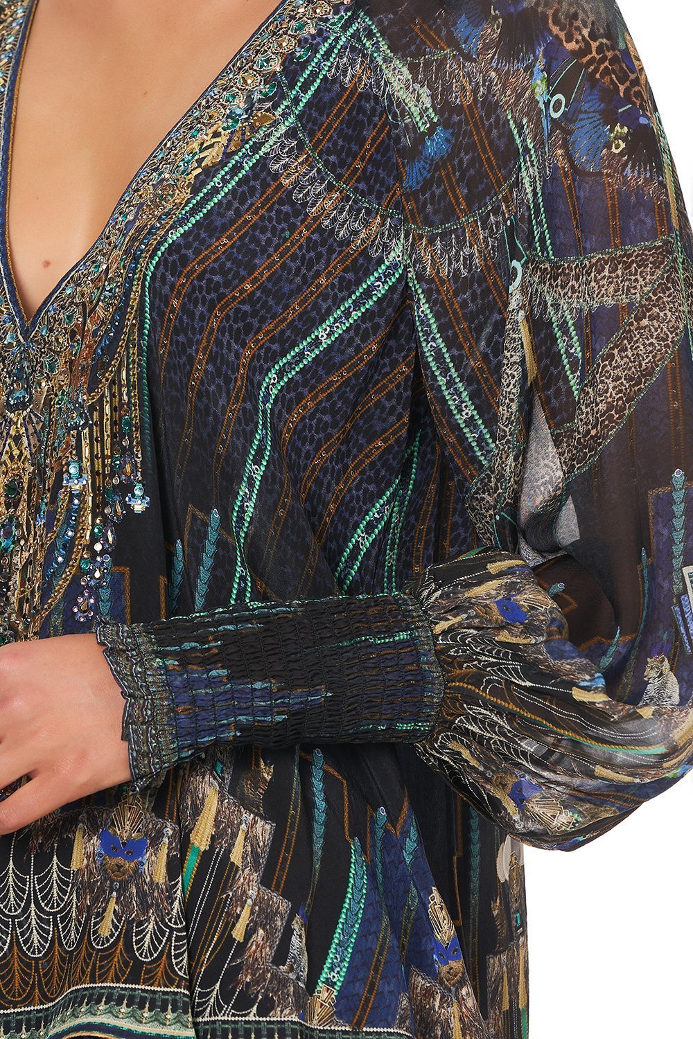 SHIRRED CUFF BLOUSE DRIPPING IN DECO