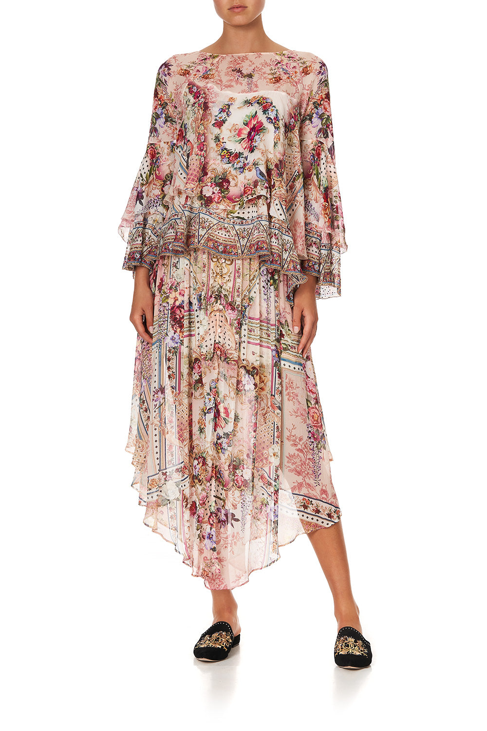 FLARED LAYERED BLOUSE SUMMONED BY A ROSE