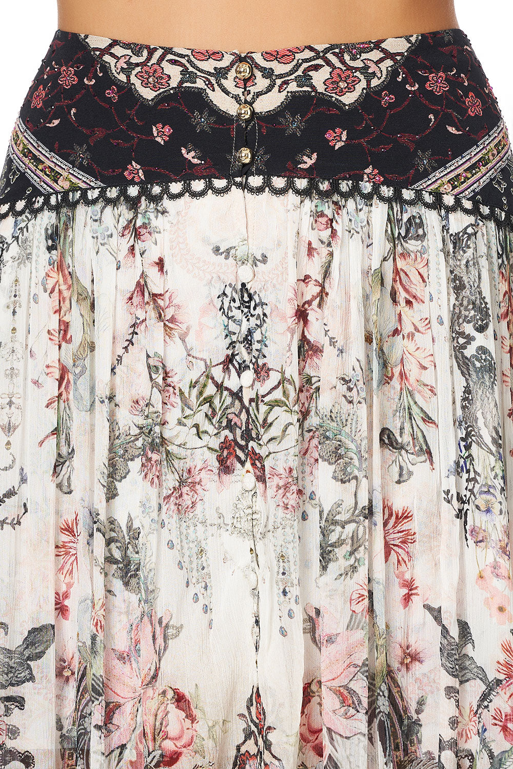 SHAPED WAIST SKIRT ROMANCE IS BORN