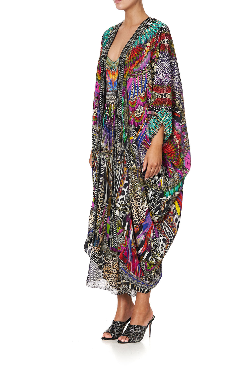 LAYER WITH CENTRE BACK PANEL GUARDIANS OF THE SUN