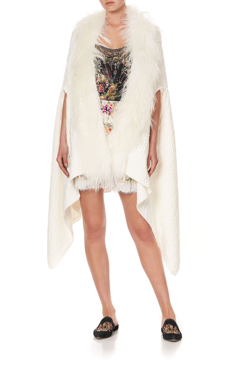 SHEARLING CAPE SEW IN LOVE