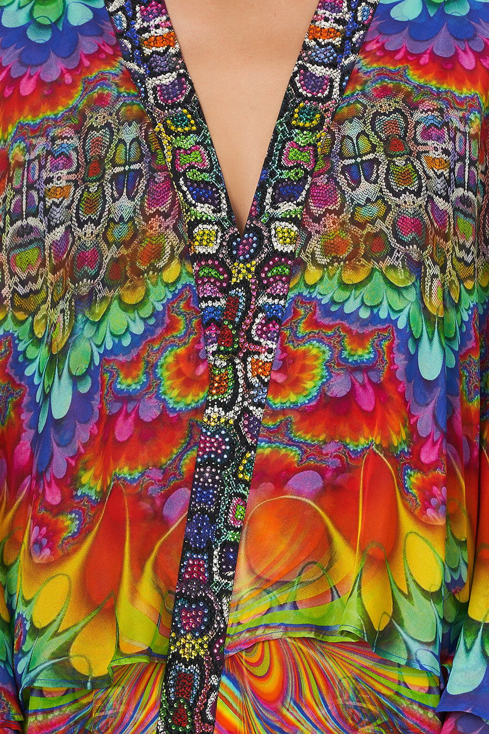 DRAPED HIGH-LOW LAYER COMING DOWN FROM COSMOS