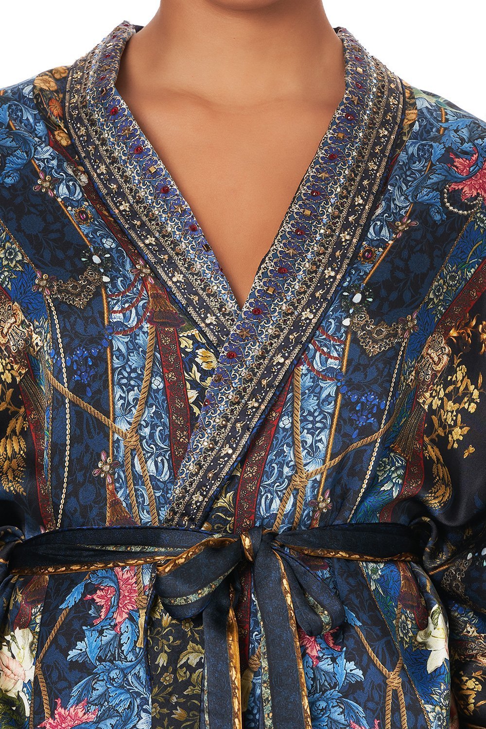 ROBE WITH NARROW COLLAR DREAMS OF MIDSUMMER