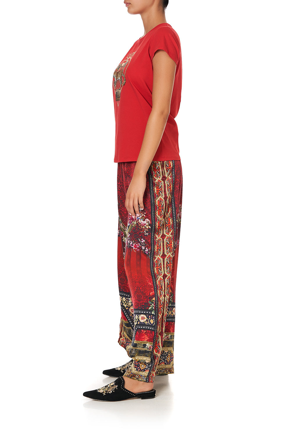 SLIM FIT ROUND NECK T-SHIRT STORIES OF A STATION