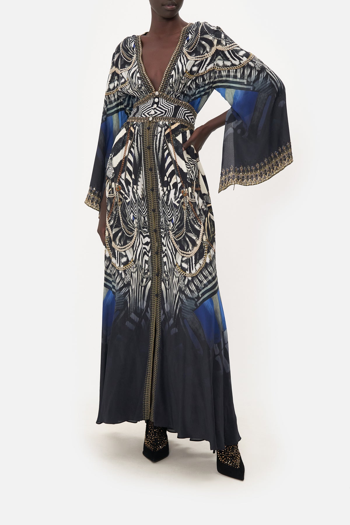 KIMONO SLEEVE DRESS WITH SHIRRING DETAIL KNIGHT OF THE WILD