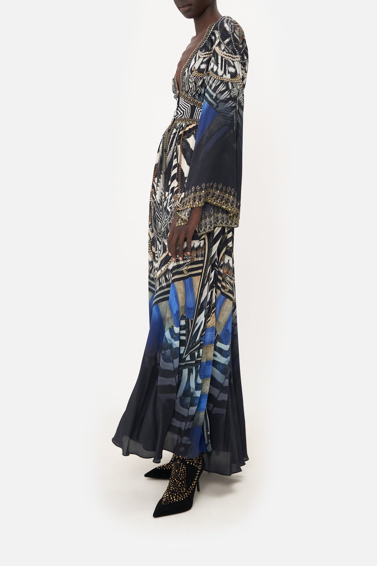 KIMONO SLEEVE DRESS WITH SHIRRING DETAIL KNIGHT OF THE WILD