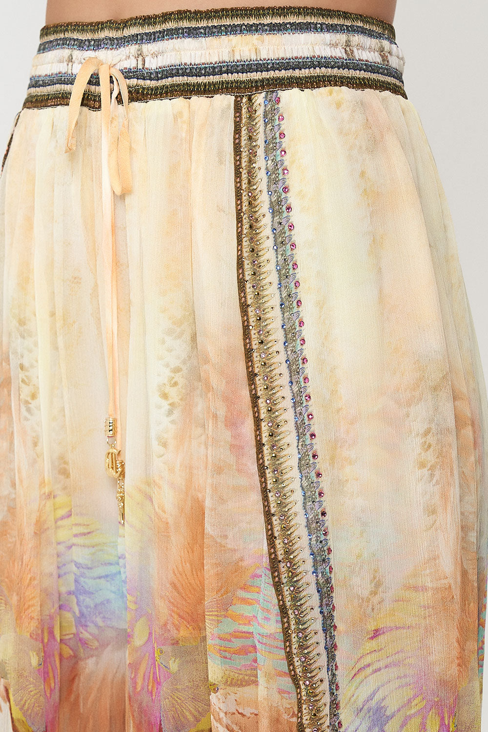 CURVED HEM PANT TAKE FLIGHT