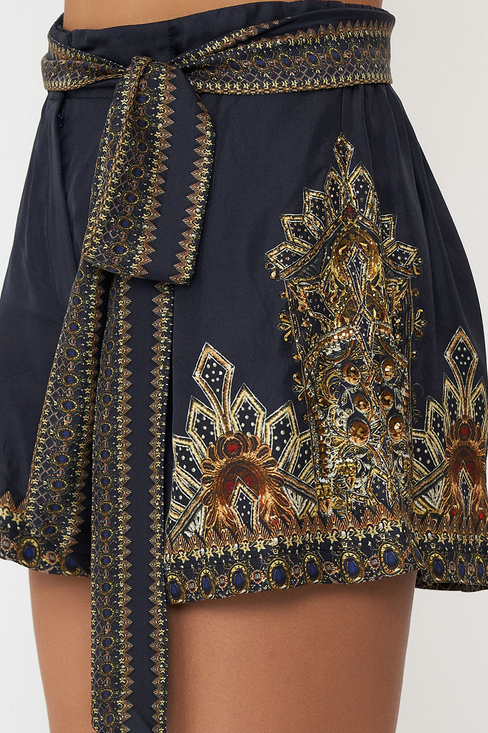 BELTED TUCK FRONT SHORT ITS ALL OVER TORERO