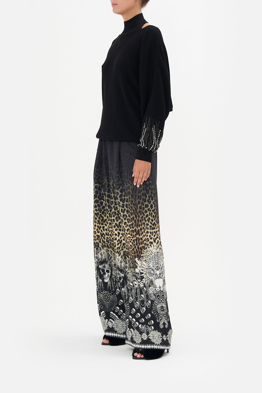 CUT OUT SHOULDER KNIT ORDER OF DISORDER