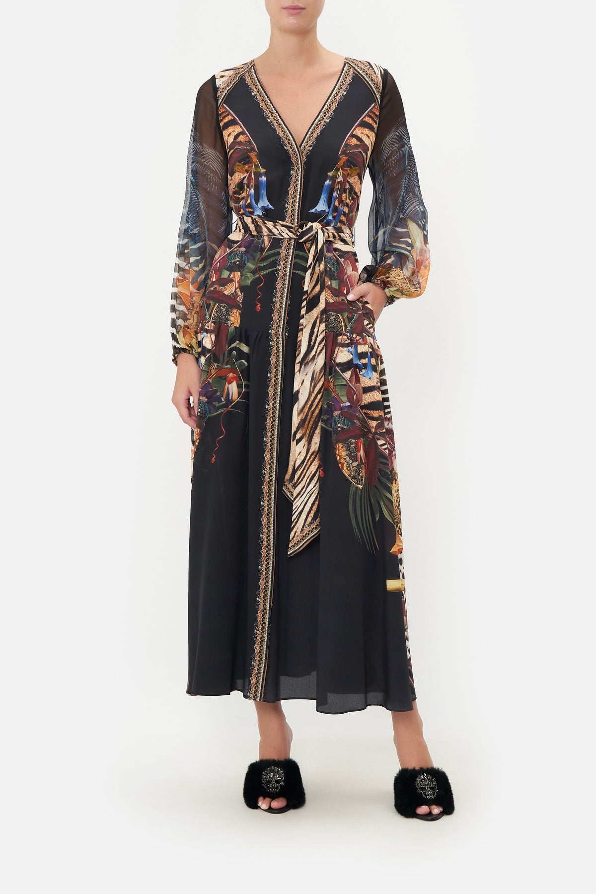 V NECK DRESS WITH BELT NATURAL INSTINCT