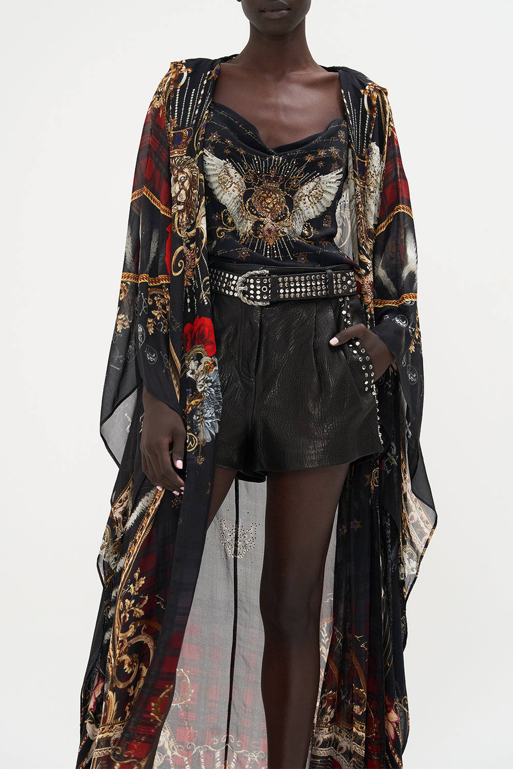 OVERSIZED ROBE DO I ENTERTAIN YOU