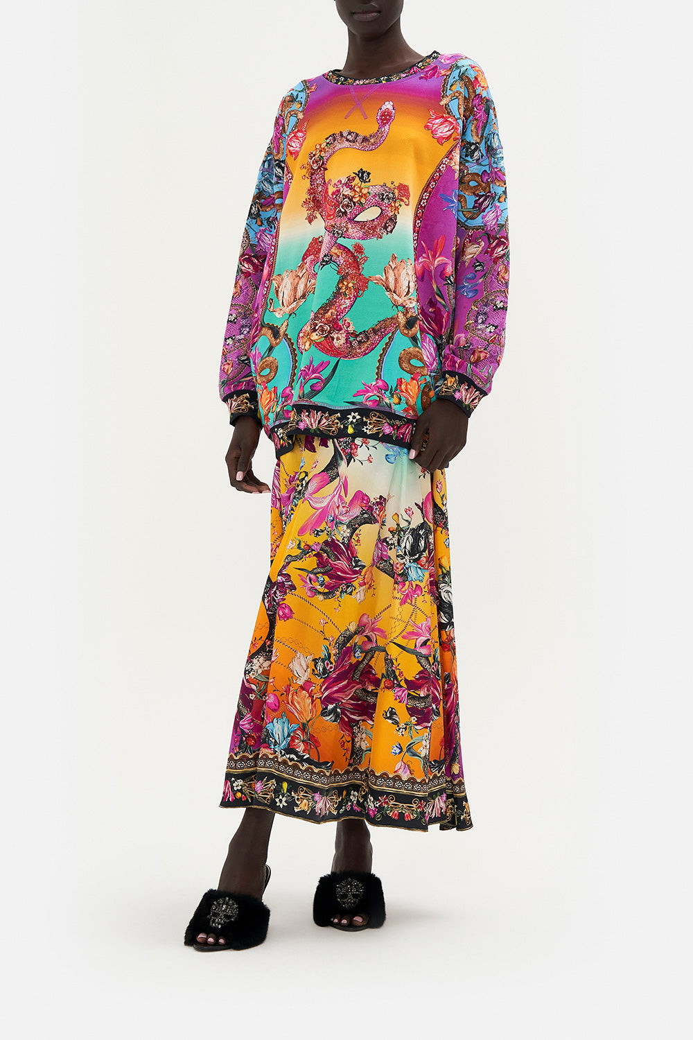 OVERSIZED SWEATER VIPER ROOM