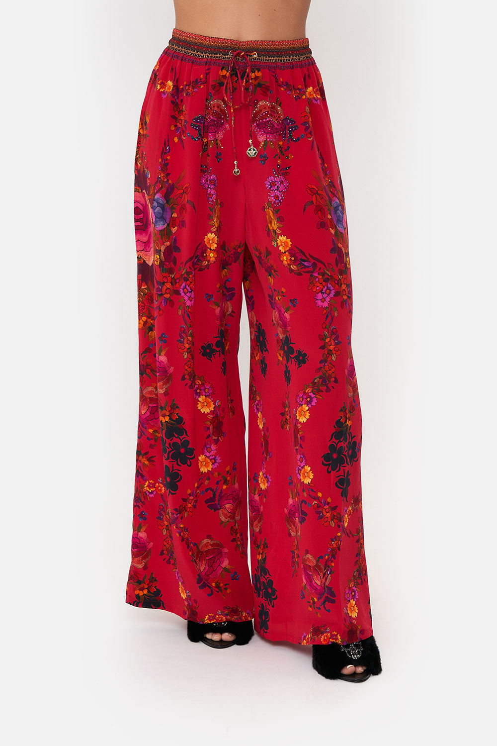 STRAIGHT LEG PANT VIEW FROM THE VEIL