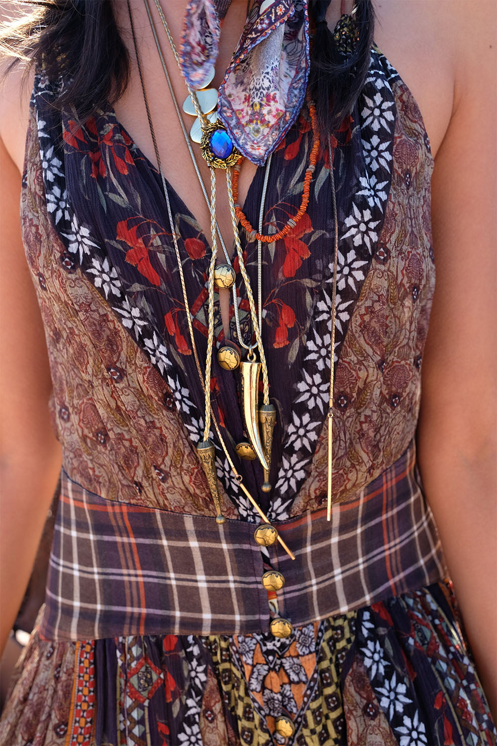 SHORT DRESS WITH SHAPED WAISTBAND PAVED IN PAISLEY