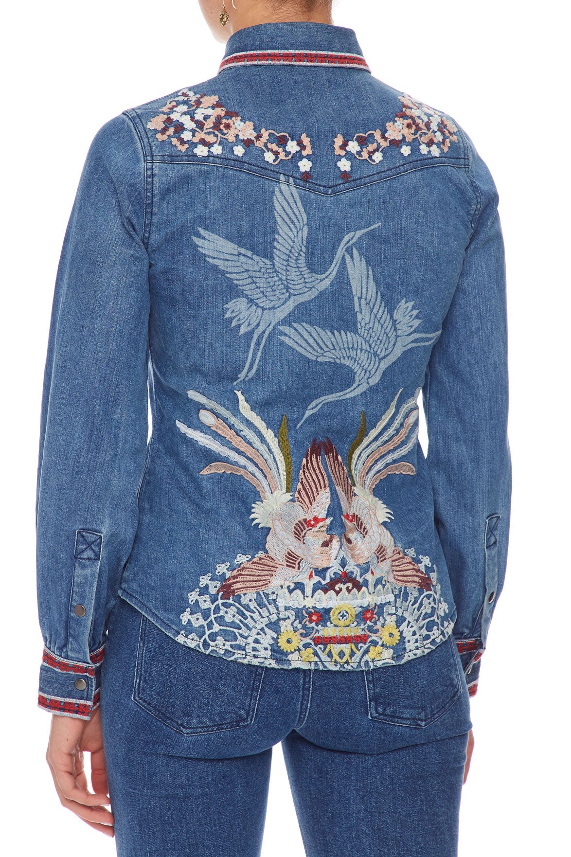 ANGULAR SHOULDER SEAM BLOUSE FOR THE FANS