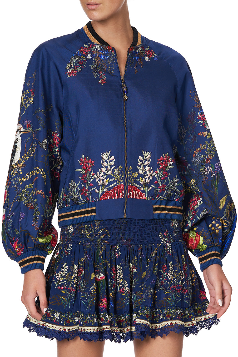 BLOUSON SLEEVE BOMBER WINGS IN ARMS