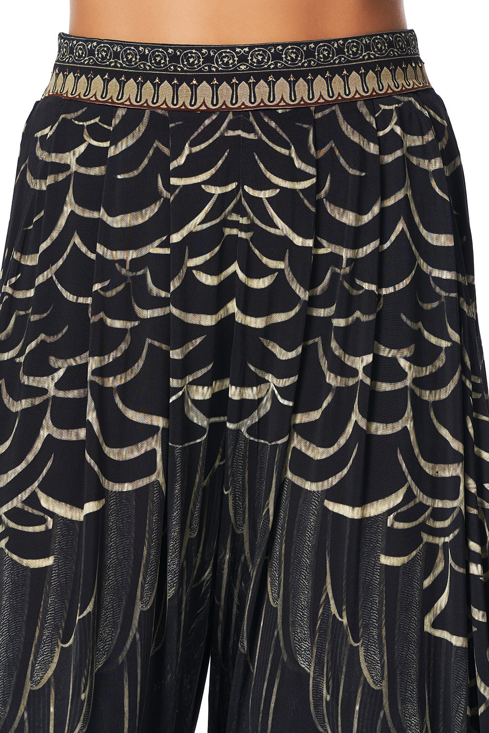 JERSEY DRAPE PANT WITH POCKET UNDER A FULL MOON