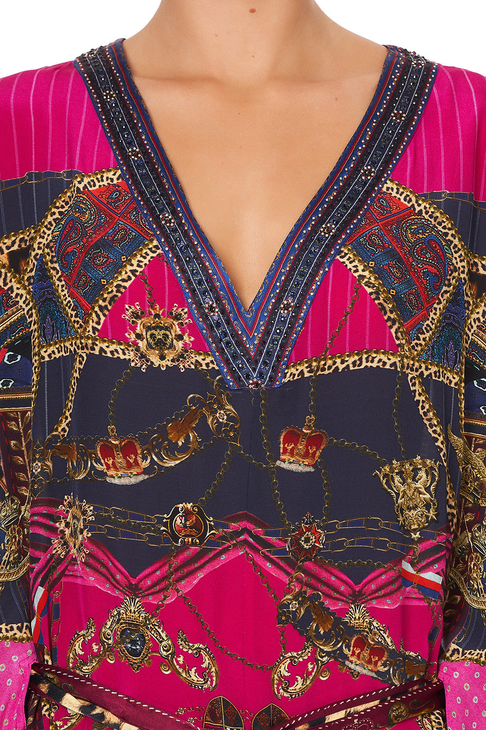 KAFTAN WITH V-NECKBAND AND BELT DINING HALL DARLING