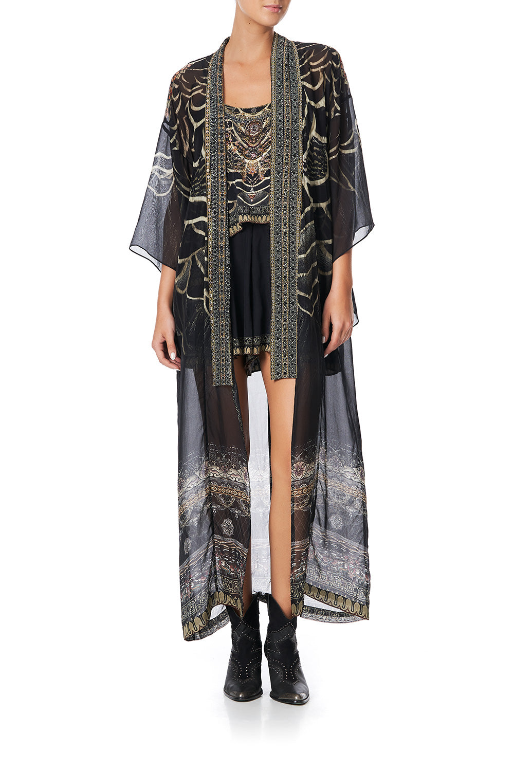 KIMONO COAT UNDER A FULL MOON